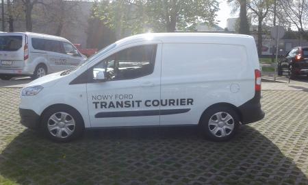 Ford Transit Courier Furgon